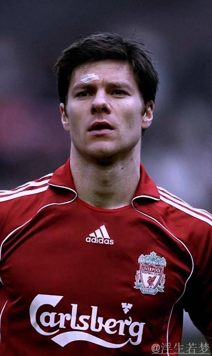 哈维·阿隆索:十二月的考验与超级杯的期待 哈维·阿隆索:十二月的考验与超级杯的期待