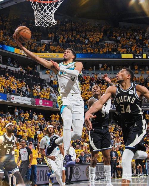 哈利伯顿关键表现 助步行者4-1击退雄鹿 哈利伯顿关键表现 助步行者4-1击退雄鹿