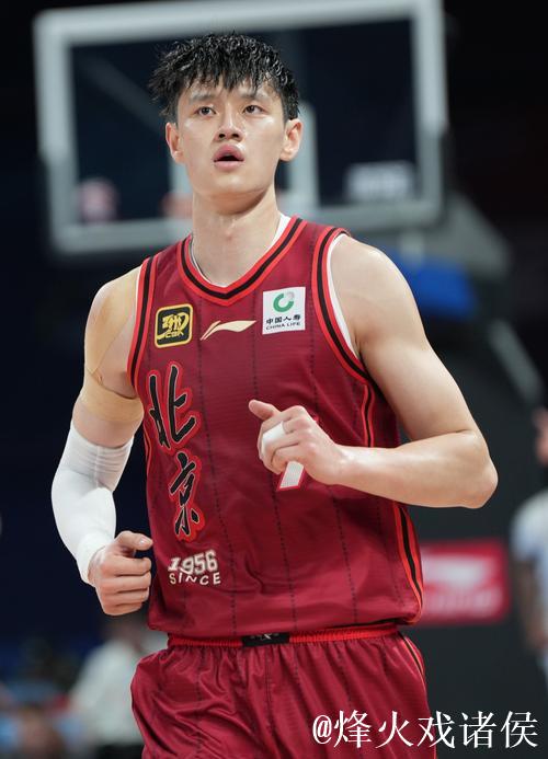 CBA官方：北京首钢已为曾凡博完成注册