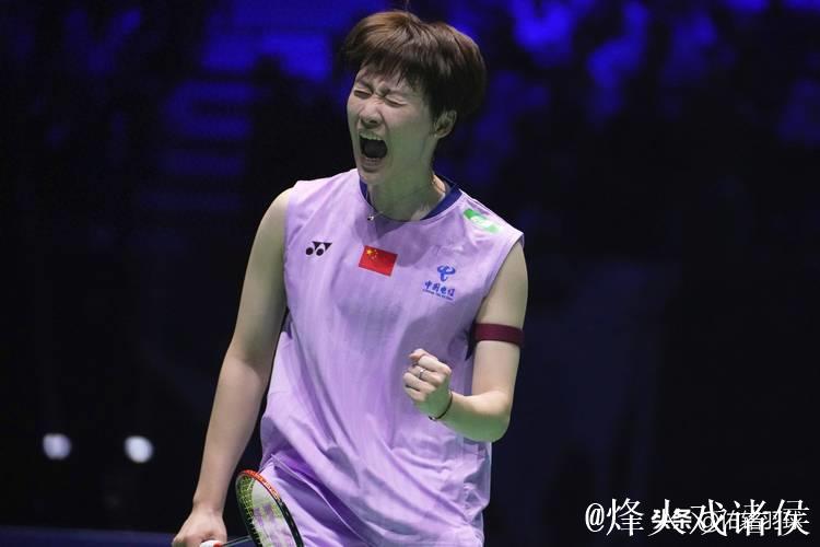 羽毛球世锦赛女单决赛 陈雨菲带伤出战遗憾摘银 羽毛球世锦赛女单决赛 陈雨菲带伤出战遗憾摘银